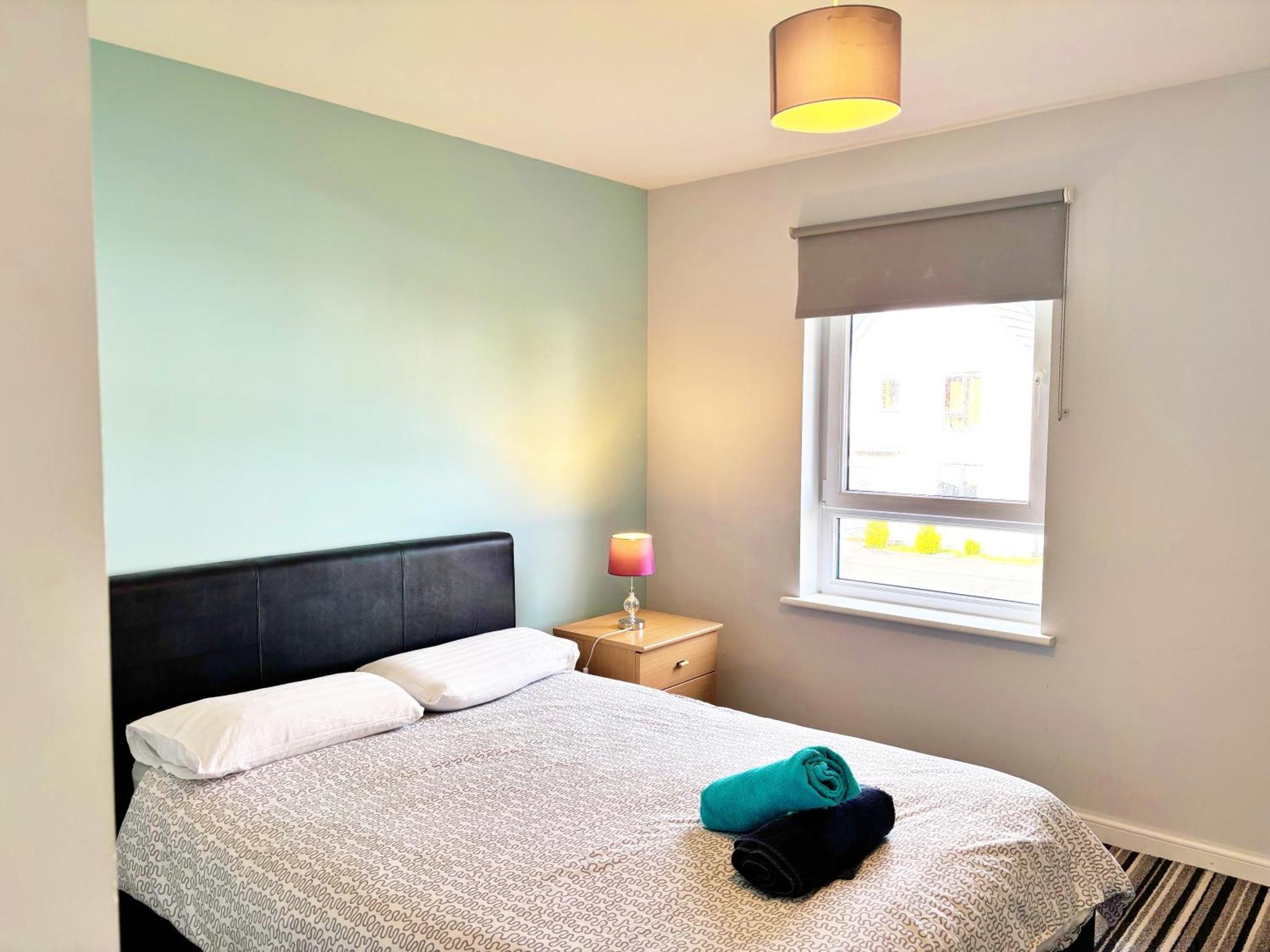 Casa vacanze Newbuild - 3 Bedrooms, 2 Baths,5 Mins From Airport *